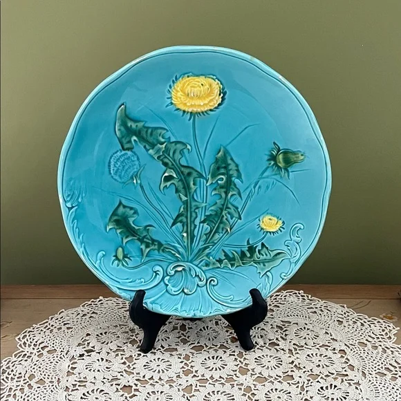 Vintage German Majolica plate dandelion - Picture 1 of 13